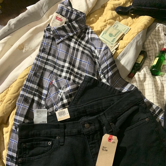 Levi set - Picture 5 of 5